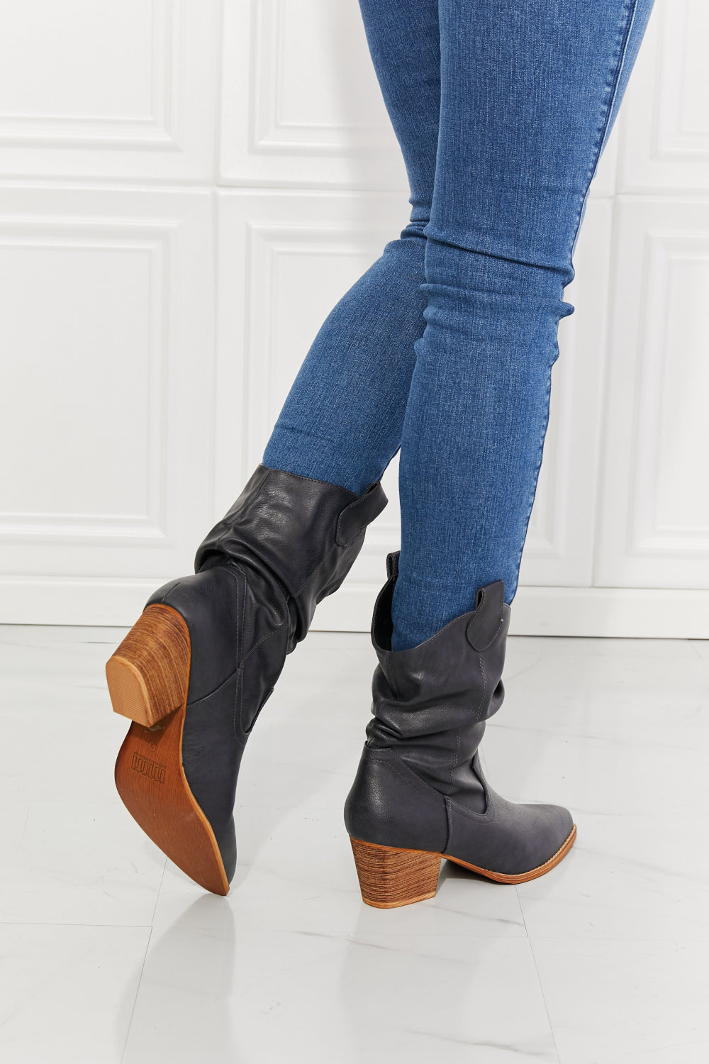 MMShoes Better in Texas Scrunch Cowboy Boots in Navy Trendsi