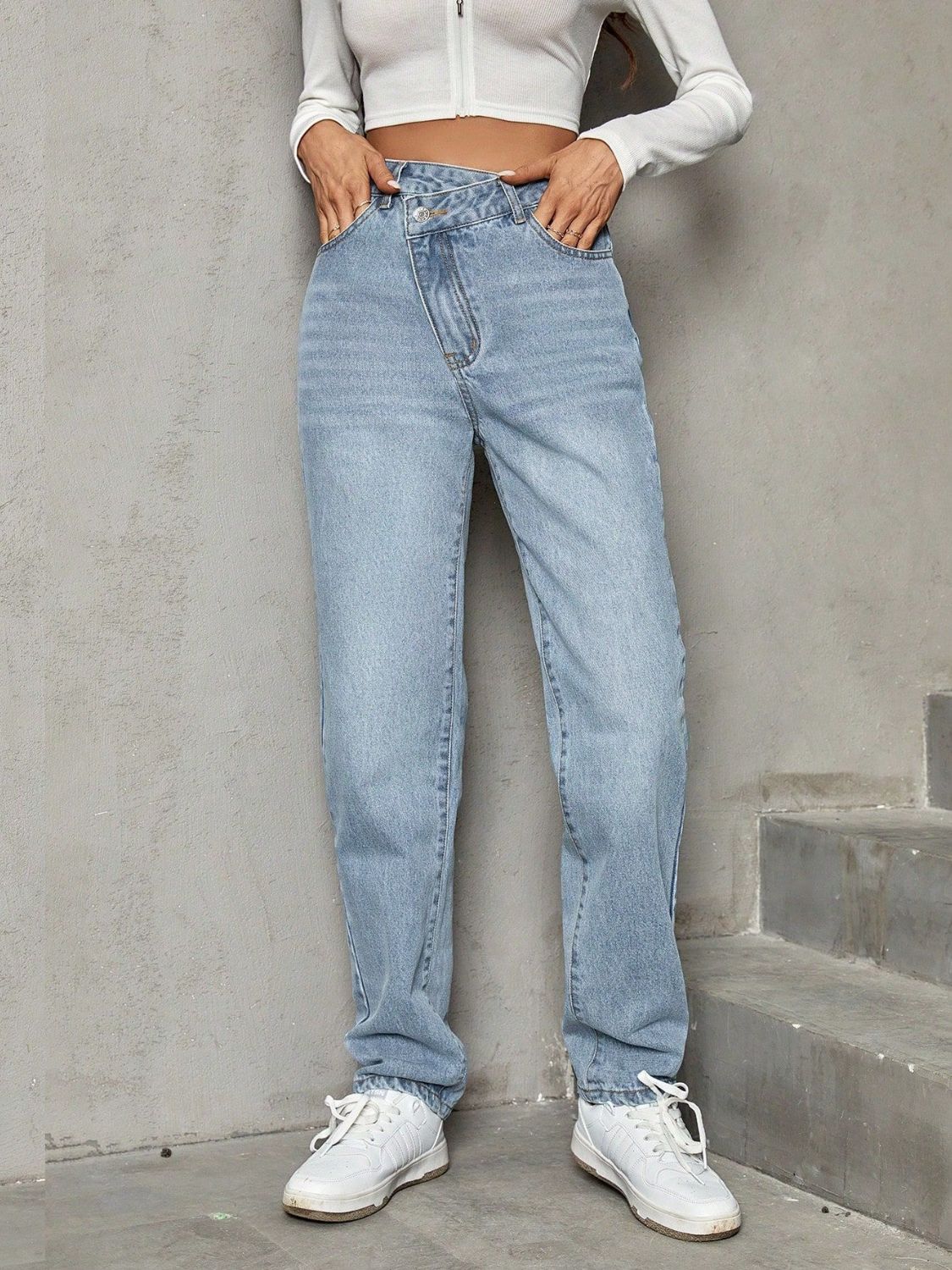 Asymmetric Waist Jeans with Pockets Trendsi