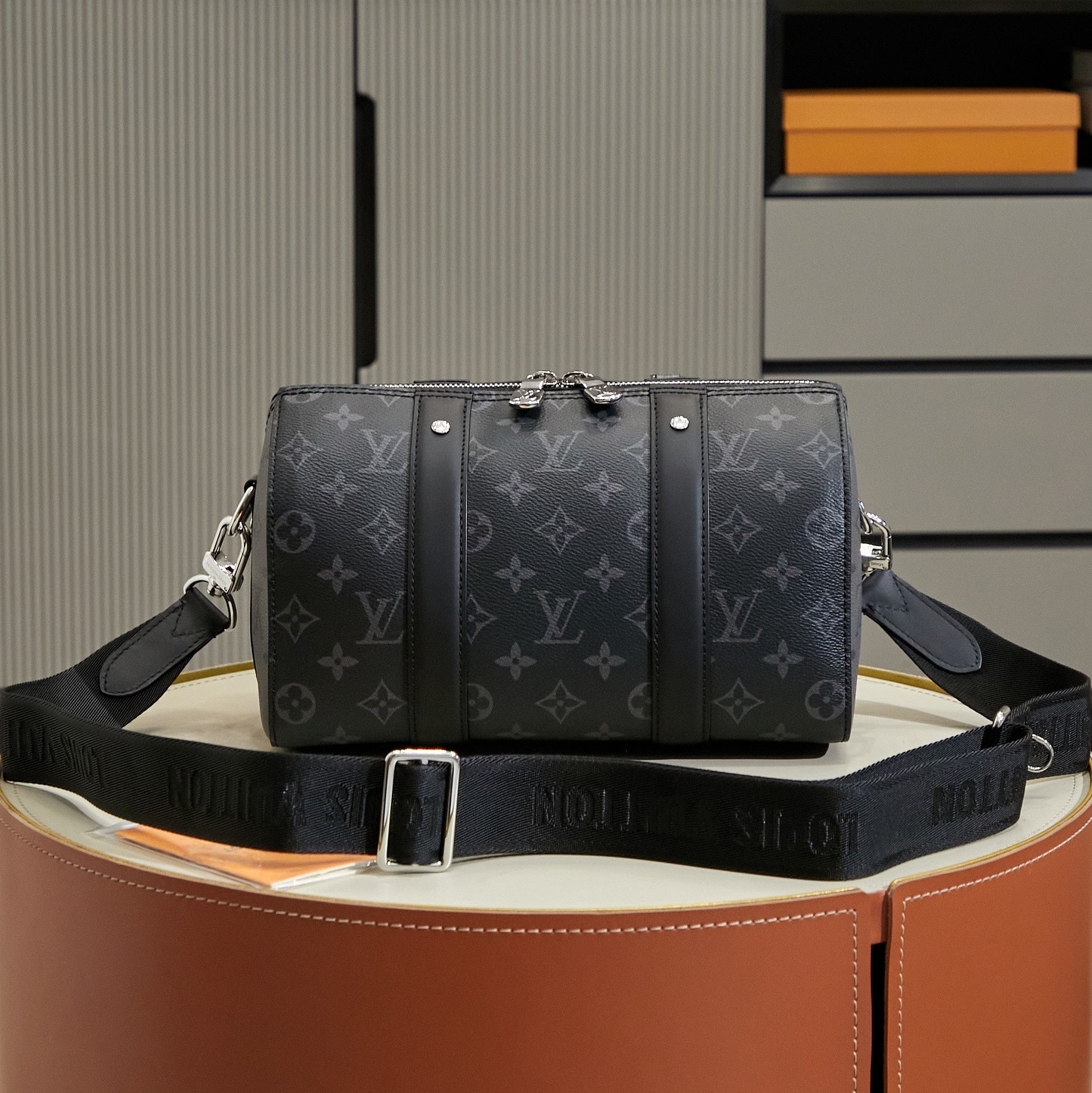 New Fashion Bags LV Monogram Eclipse City Keepall 25 - sneakerhillcom