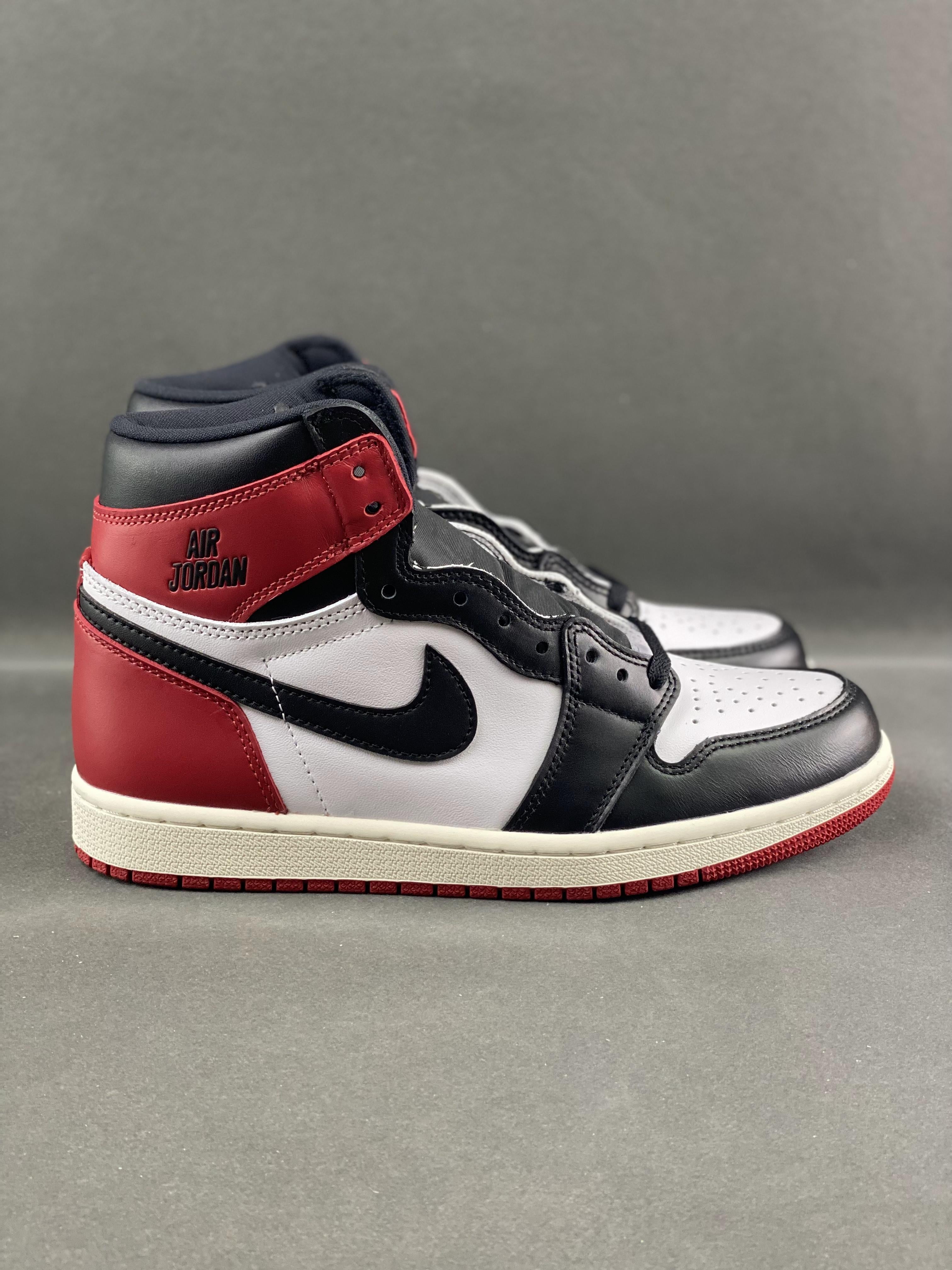 Custom Air Jordan 1 High OG“Black Toe Reimagined” sneakerland