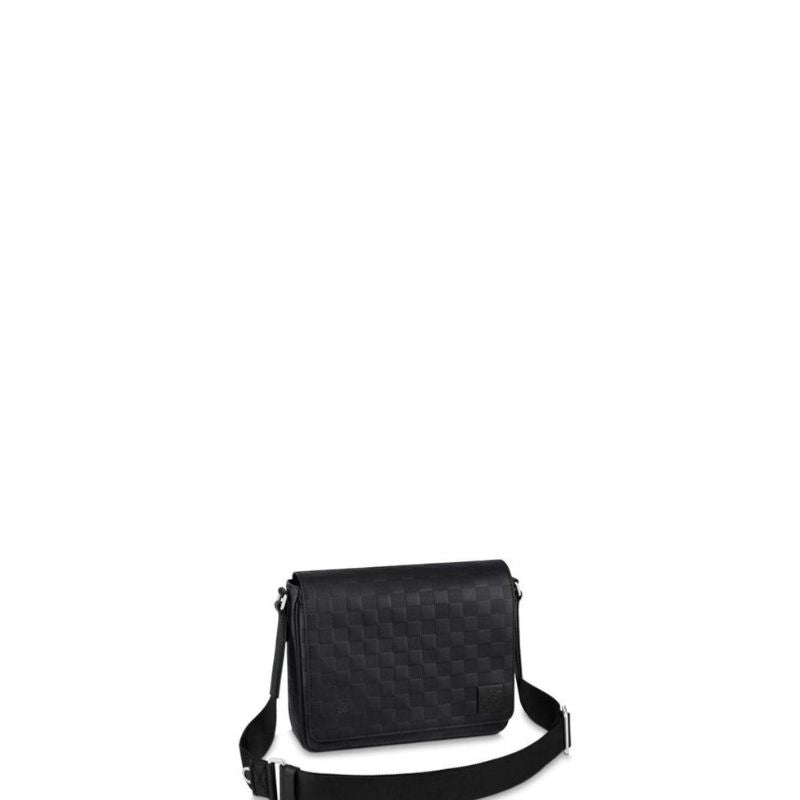 Sneakerhill - District Messenger Bag Black - sneakerhillcom