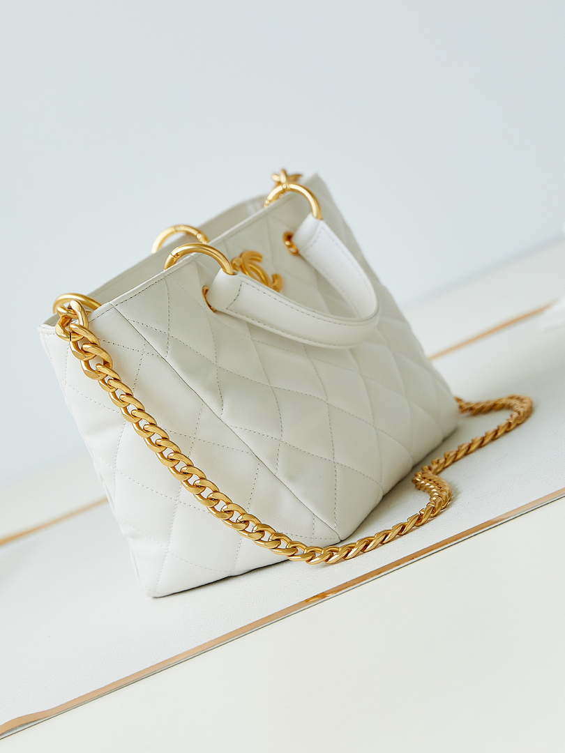 Sneakerhill - Small Hobo Bag Shiny lambskin White