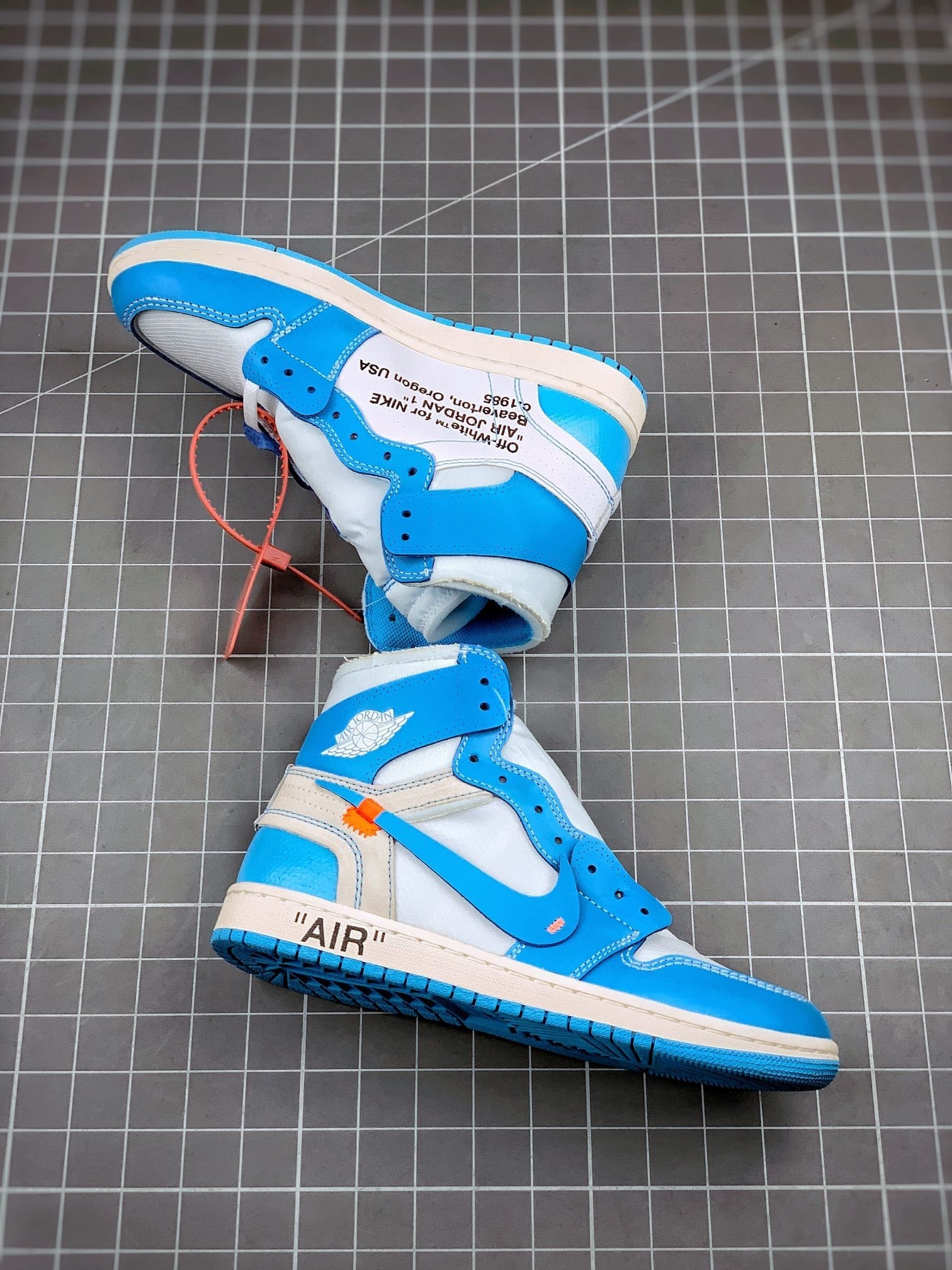 Custom Air Jordan 1 Retro High OG 'UNC' University Blue x OFF-W sneakerhypes