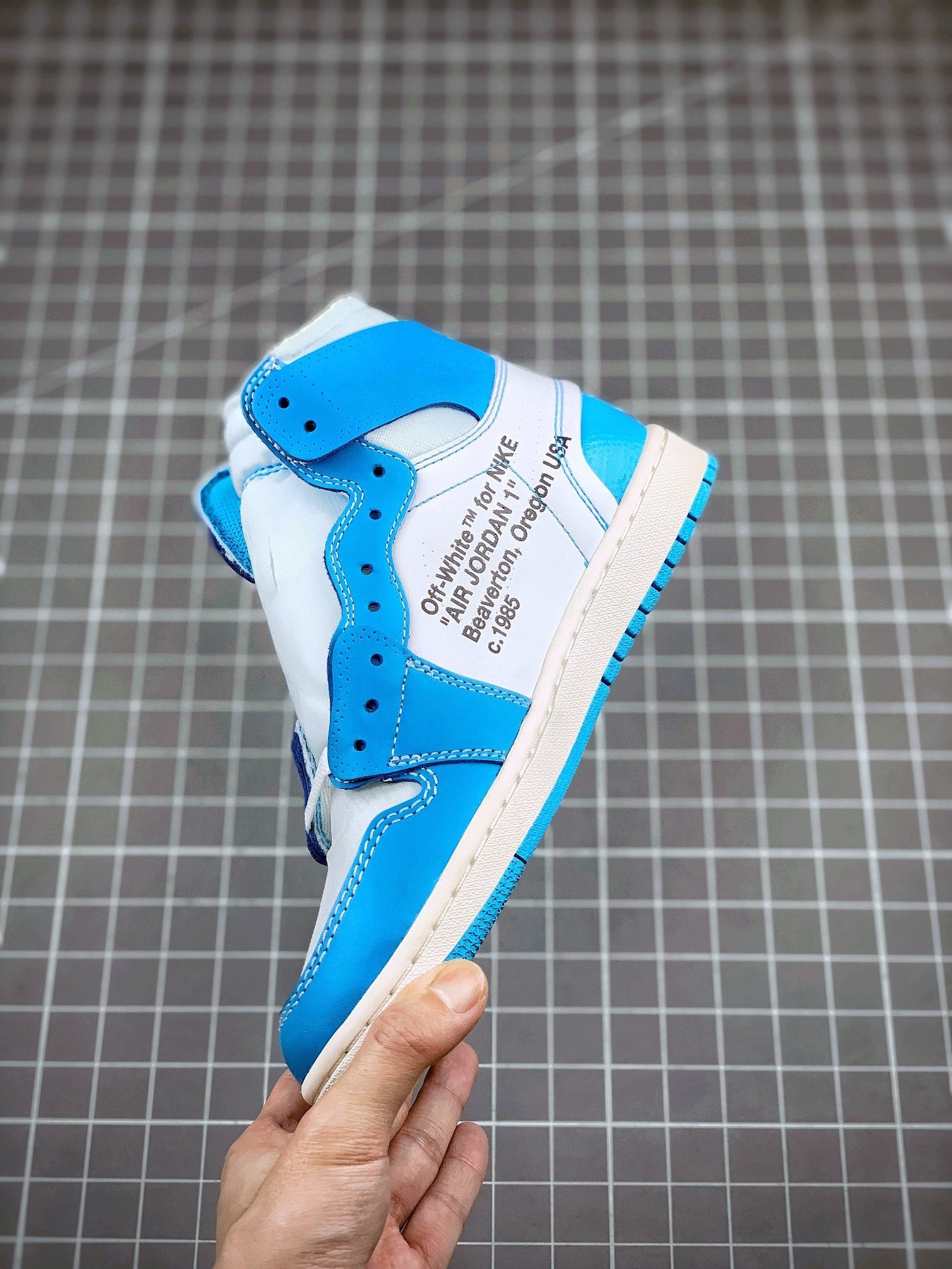 Custom Air Jordan 1 Retro High OG 'UNC' University Blue x OFF-W sneakerhypes