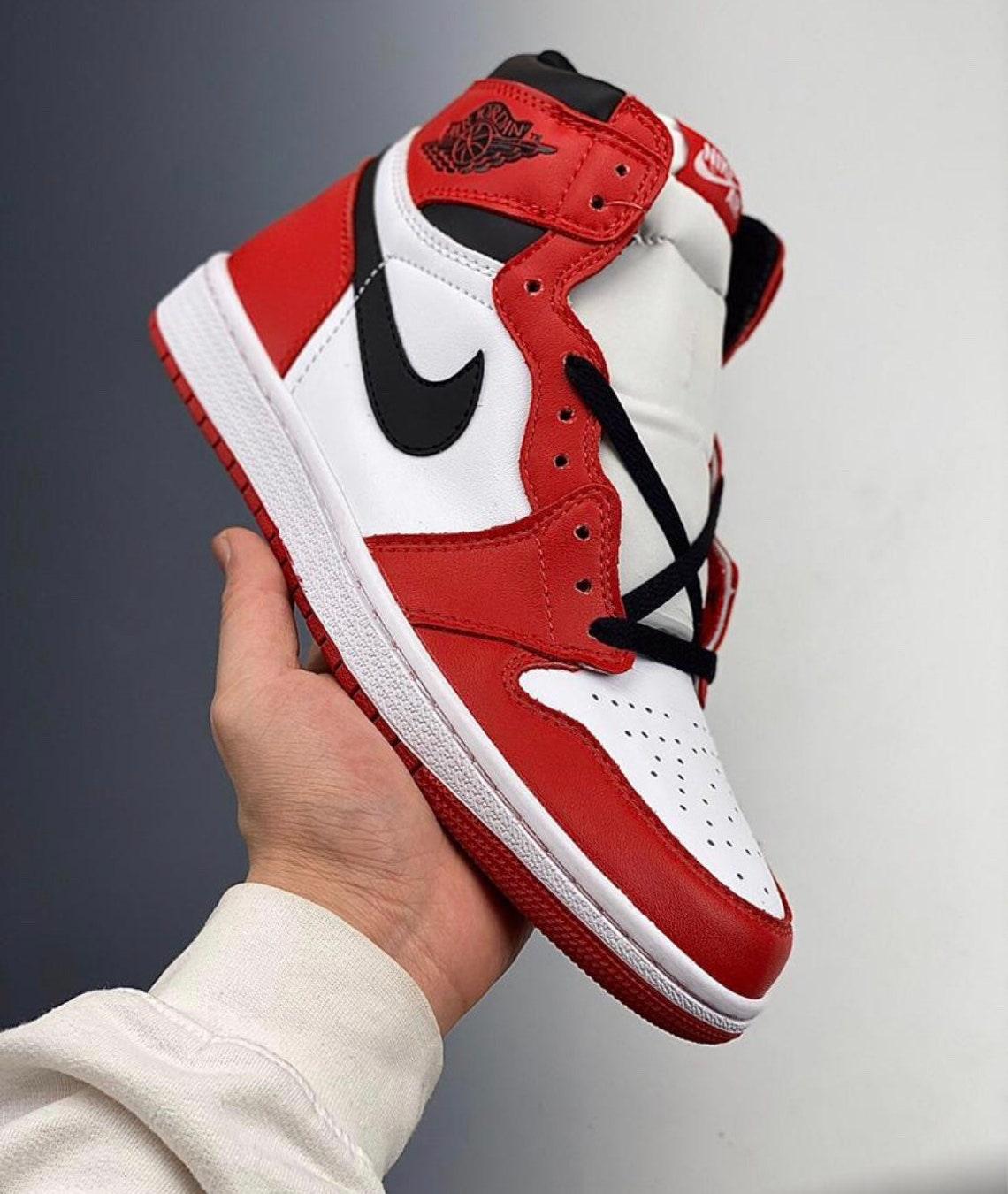 Custom RED Black White Jordan 1 CHICAGO High Q AJ1 UNISEX ( Customs And Box ), Jordan 1 Sneakers FREE SHIPPING WITH FEDEX luxurysteps