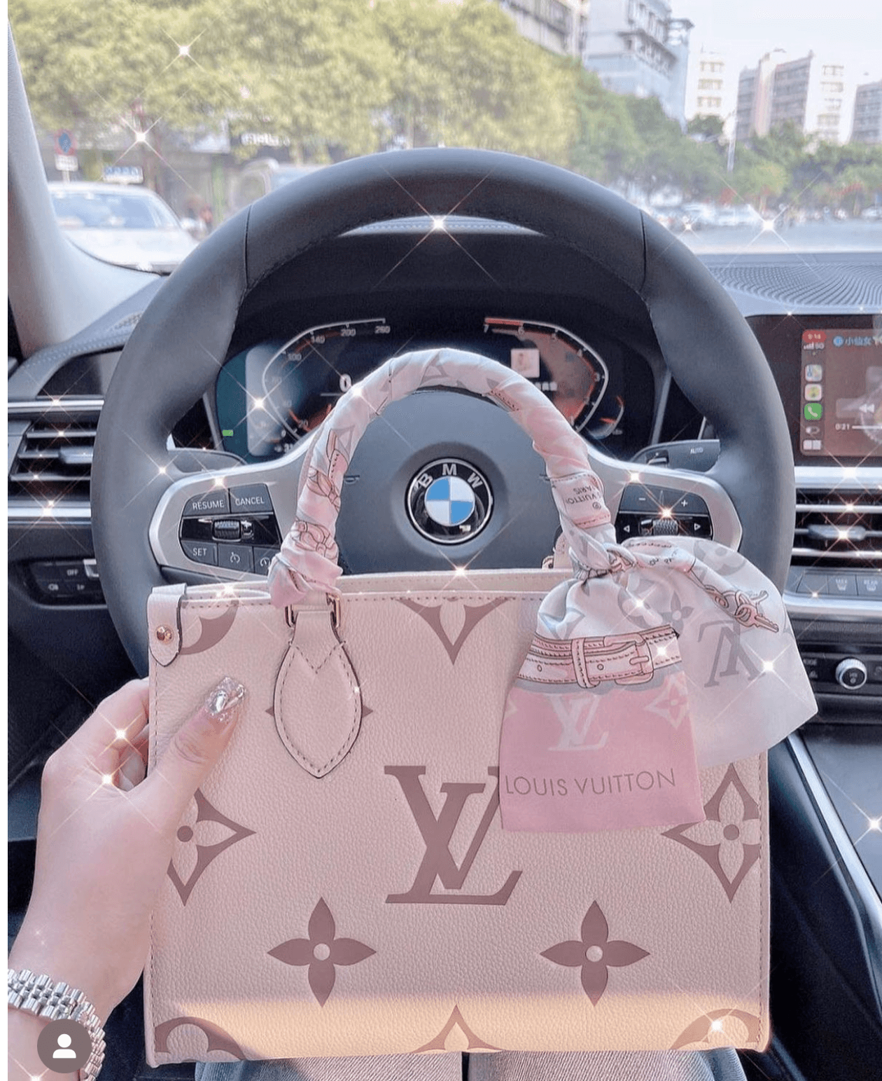 LV ONTHEGO MONOGRAM 067 - sneakerhillcom