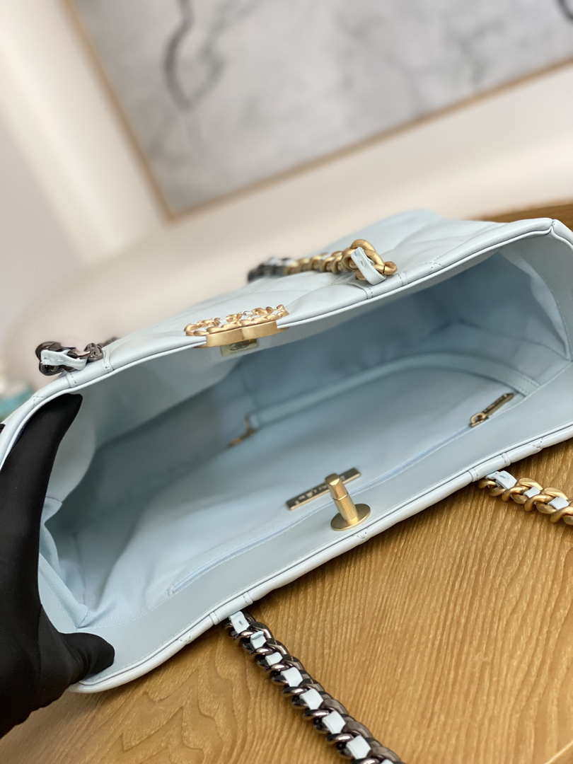 Sneakerhill - Shiny Shopping Bag Light Blue